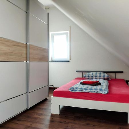 Apartment Und Privatzimmern In Freiburg 部屋 写真